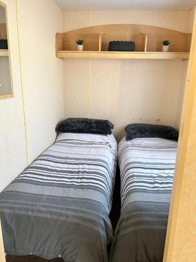 Lyntons 3 Bedroom Caravan Pets Stay Free Linen Included Heacham Luaran gambar